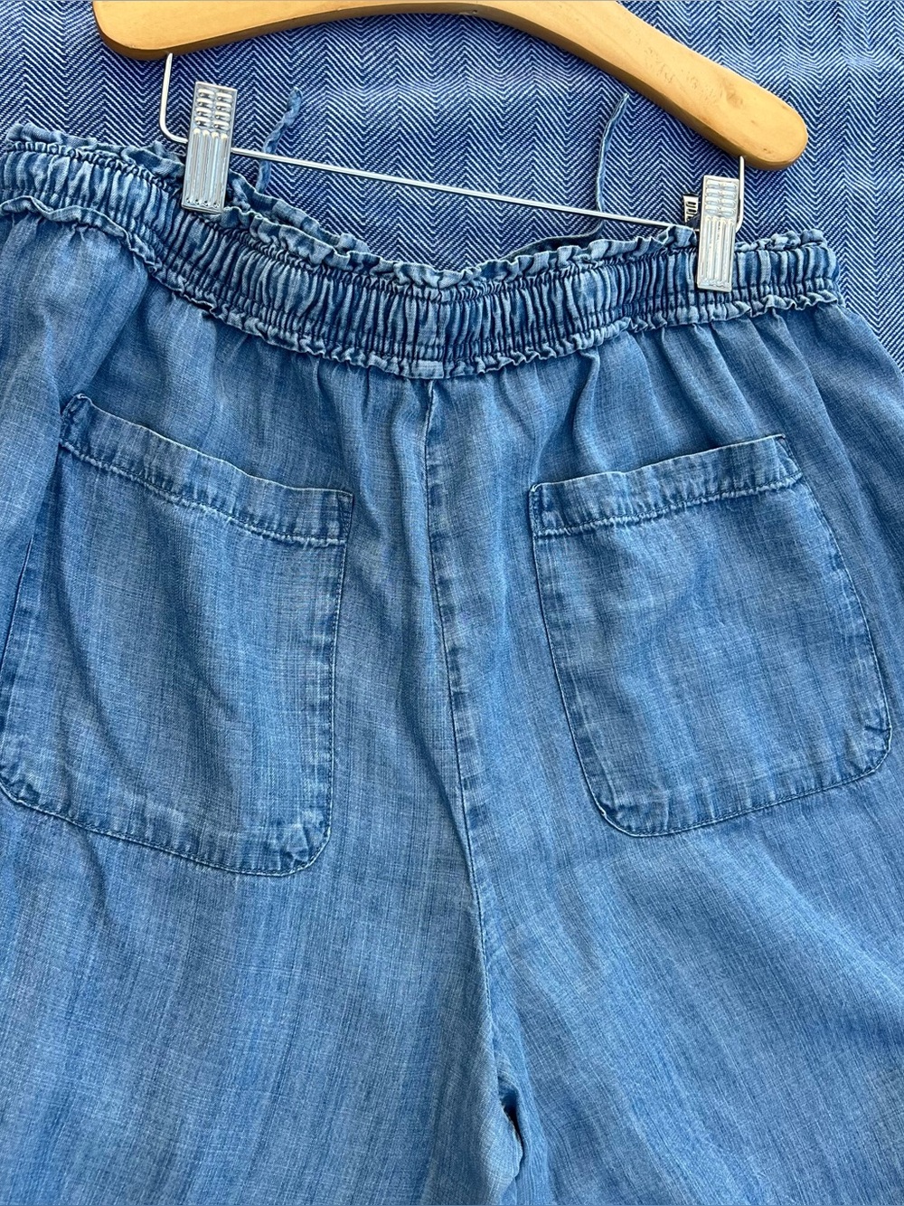 Splendid Chambray Denim Straight Leg Pants Elastic Drawstring Waist, Size Medium - Picture 2 of 6